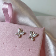 Cargar imagen en el visor de la galería, Maripositas en plata