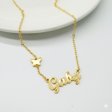 Cargar imagen en el visor de la galería, Collar de nombre + mariposita
