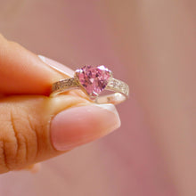 Cargar imagen en el visor de la galería, Anillo Pink Love
