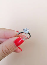 Cargar imagen en el visor de la galería, Anillo Punto de Luz
