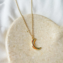 Cargar imagen en el visor de la galería, Basic but moon
